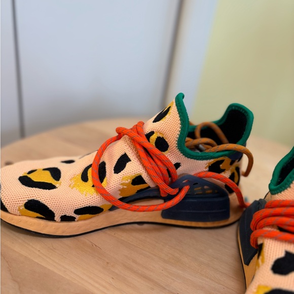 Adidas Leopard Print Sneakers, size 8. Never been worn. - Picture 2 of 5